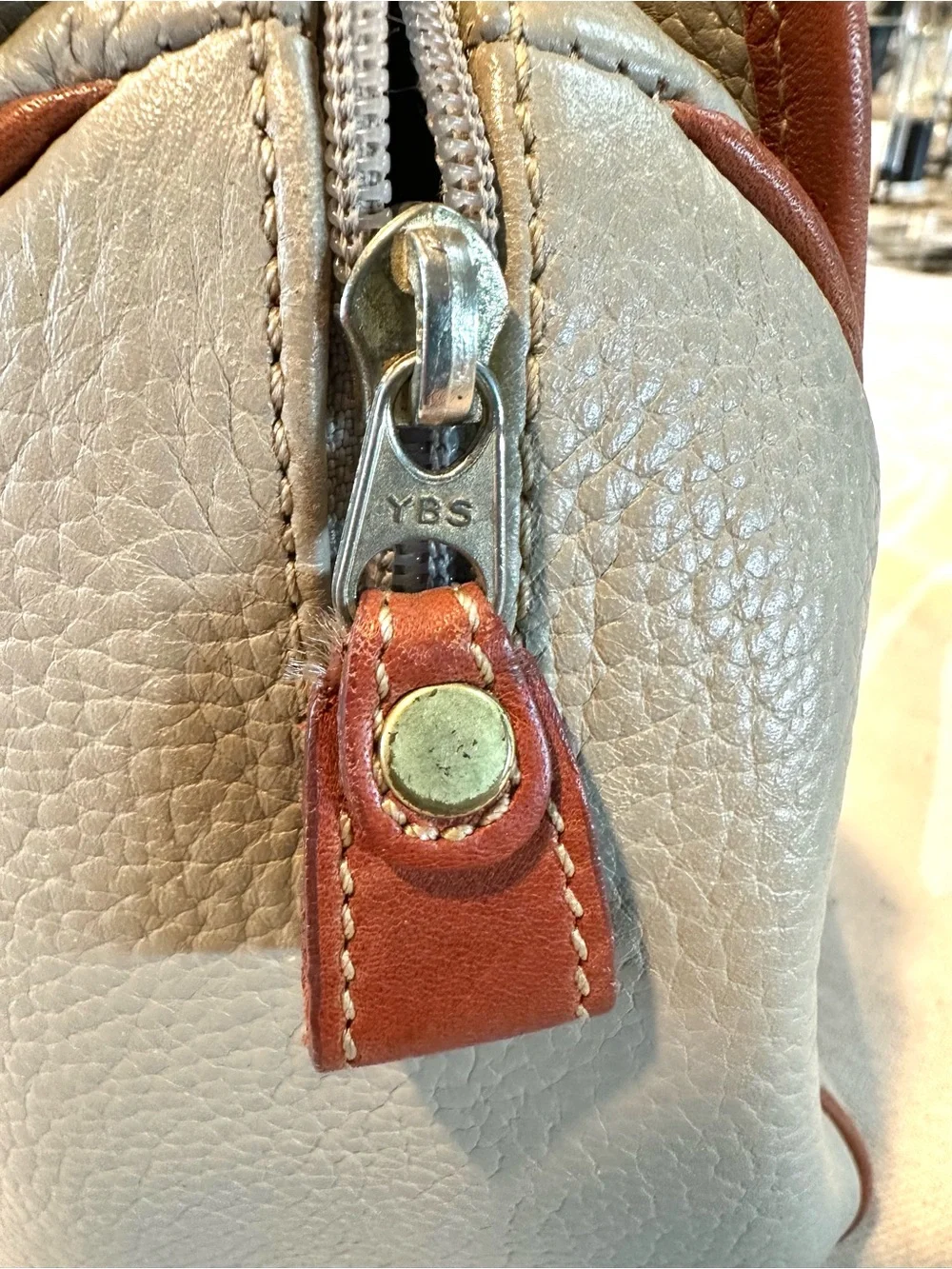 Genuine Pebbled Leather Satchel Liz Claiborne Taupe Brown Crossbody Bag - Picture 8 of 10